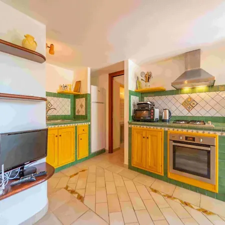Gorgeous Retreat Just A Few Meters From The Sea Apartment *