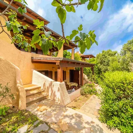 Gorgeous Retreat Just A Few Meters From The Sea Appartamento